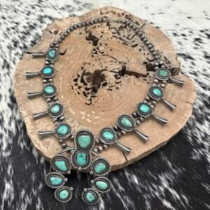 1960s Native American NAVAJO Sterling & Green Turquoise Squash Blossom Necklace